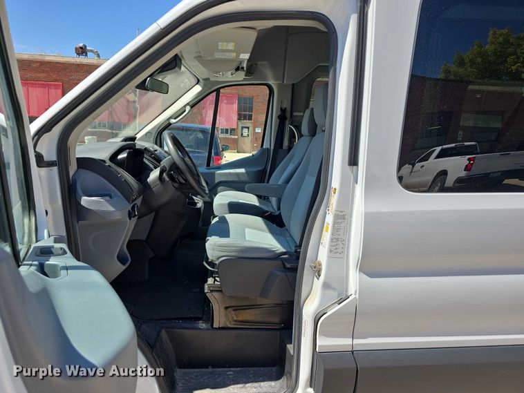 image for item DR3991 2015 Ford Transit 350 XLT handicap accessible van