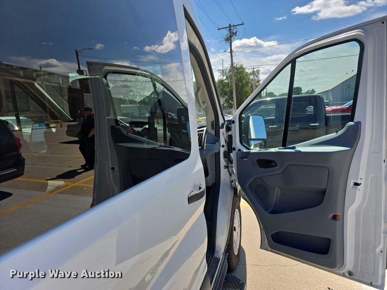 image for item DR3991 2015 Ford Transit 350 XLT handicap accessible van