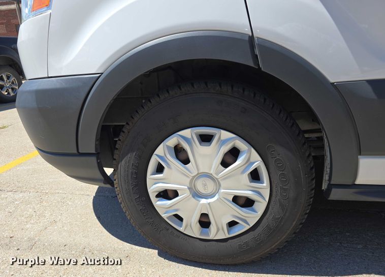 image for item DR3991 2015 Ford Transit 350 XLT handicap accessible van