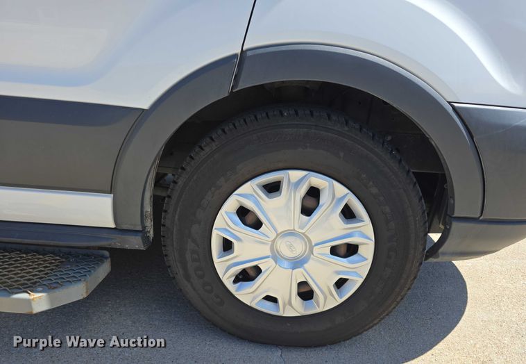 image for item DR3991 2015 Ford Transit 350 XLT handicap accessible van