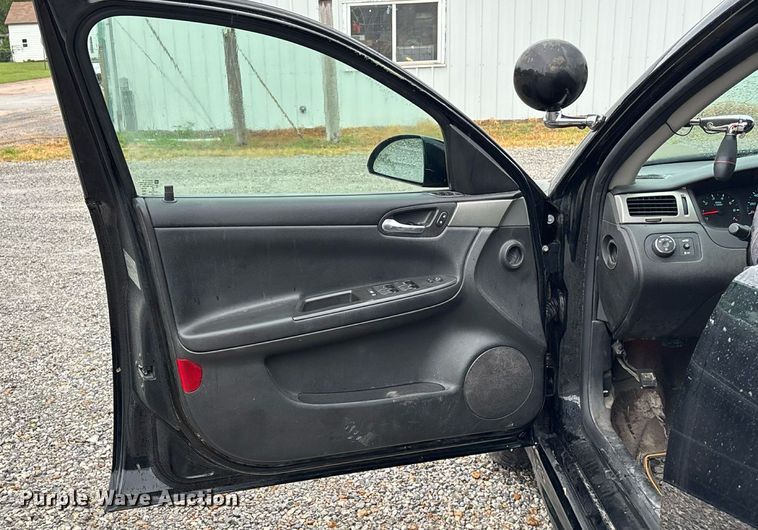 image for item DT3417 2014 Chevrolet Impala Limited Police Cruiser 