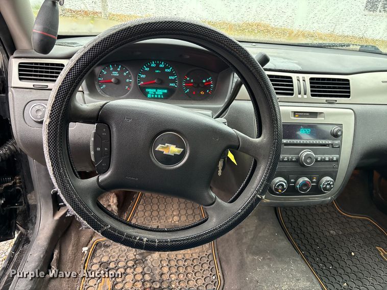 image for item DT3417 2014 Chevrolet Impala Limited Police Cruiser 