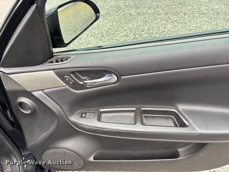 image for item DT3417 2014 Chevrolet Impala Limited Police Cruiser 