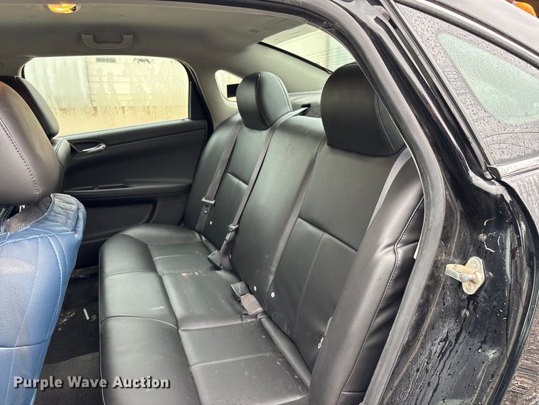 image for item DT3417 2014 Chevrolet Impala Limited Police Cruiser 