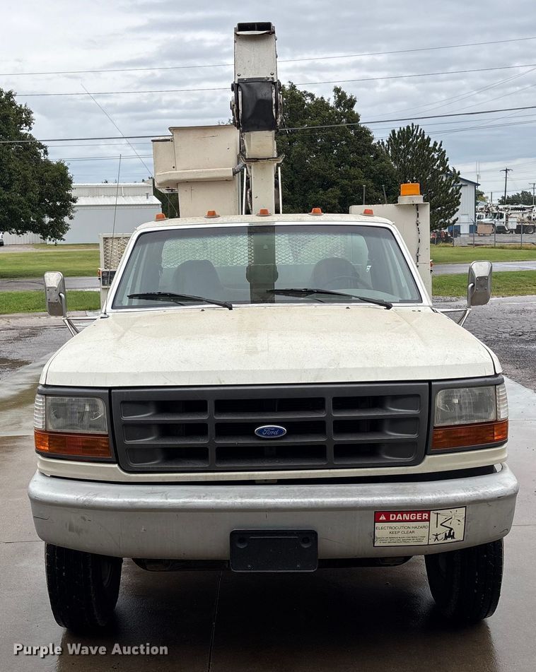 image for item DT3420 1995 Ford F450 Super Duty bucket truck