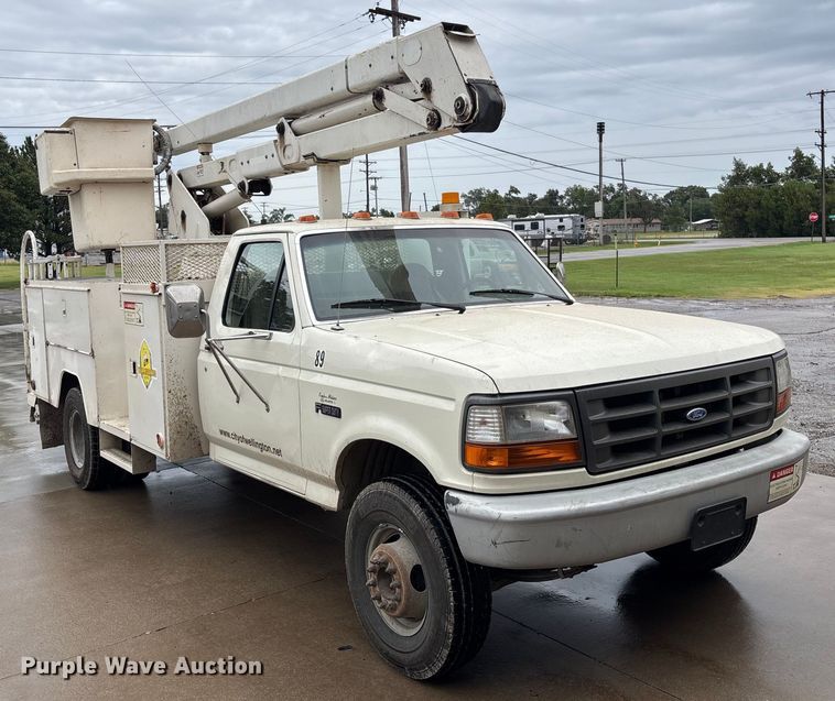 image for item DT3420 1995 Ford F450 Super Duty bucket truck