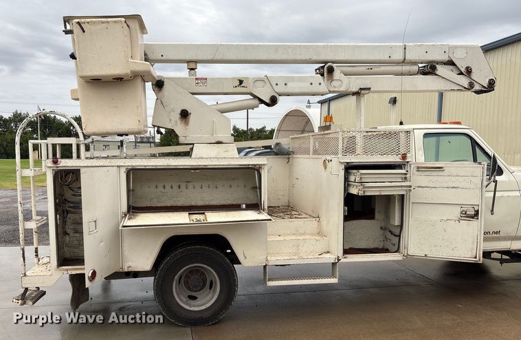 image for item DT3420 1995 Ford F450 Super Duty bucket truck