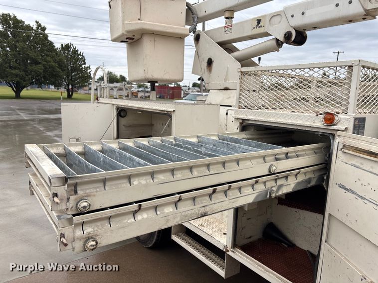 image for item DT3420 1995 Ford F450 Super Duty bucket truck