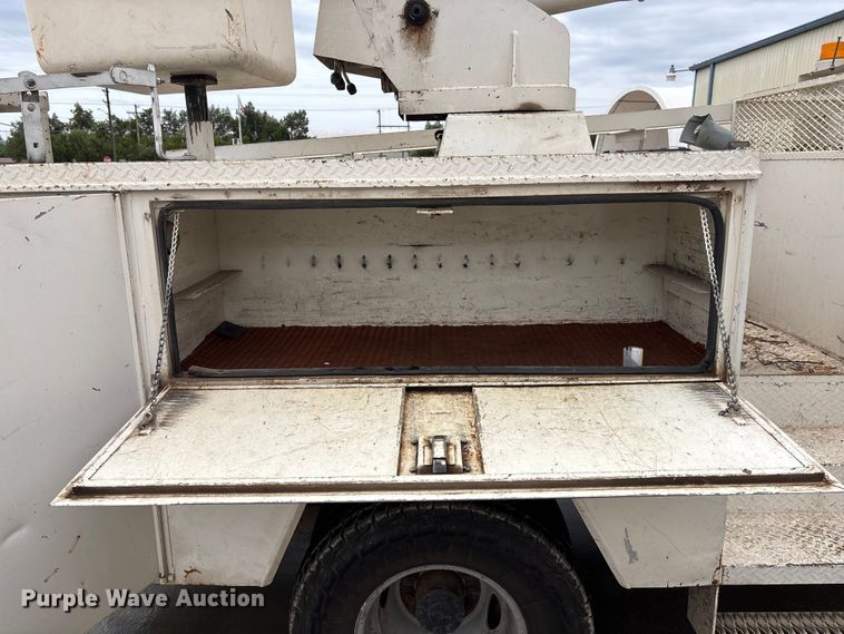 image for item DT3420 1995 Ford F450 Super Duty bucket truck