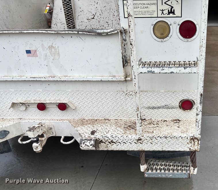 image for item DT3420 1995 Ford F450 Super Duty bucket truck