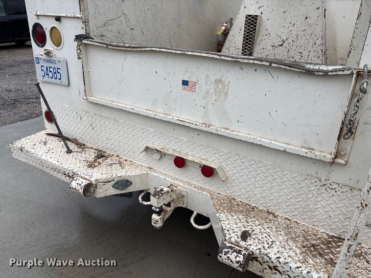 image for item DT3420 1995 Ford F450 Super Duty bucket truck