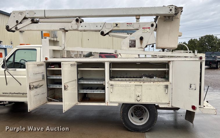 image for item DT3420 1995 Ford F450 Super Duty bucket truck