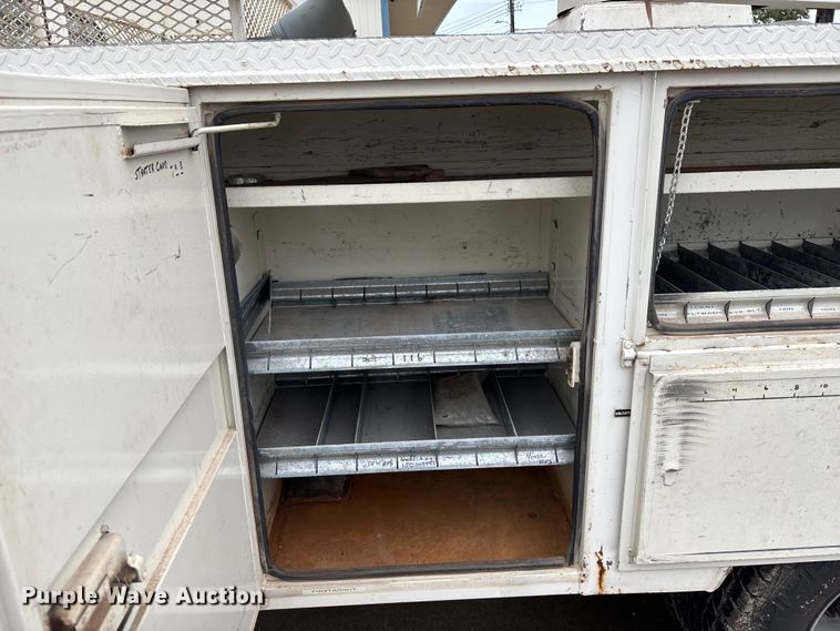 image for item DT3420 1995 Ford F450 Super Duty bucket truck