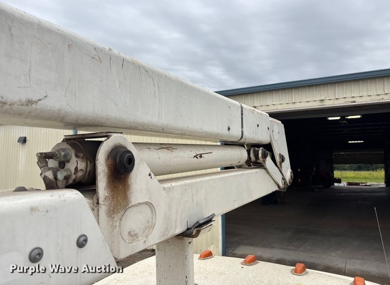 image for item DT3420 1995 Ford F450 Super Duty bucket truck