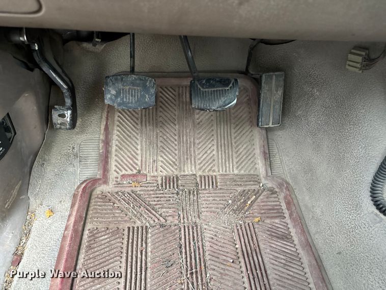 image for item DT3420 1995 Ford F450 Super Duty bucket truck