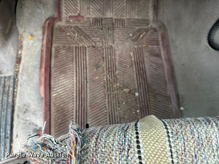 image for item DT3420 1995 Ford F450 Super Duty bucket truck