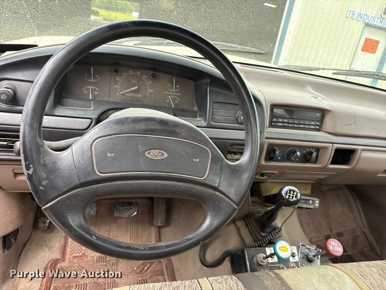 image for item DT3420 1995 Ford F450 Super Duty bucket truck