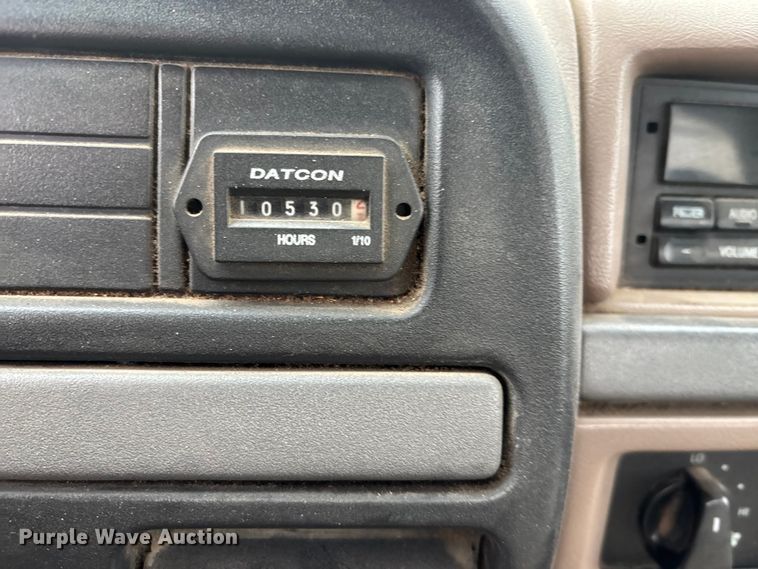 image for item DT3420 1995 Ford F450 Super Duty bucket truck