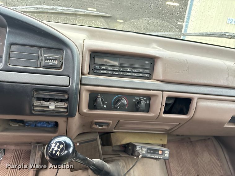 image for item DT3420 1995 Ford F450 Super Duty bucket truck