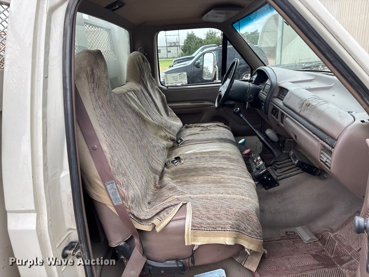 image for item DT3420 1995 Ford F450 Super Duty bucket truck