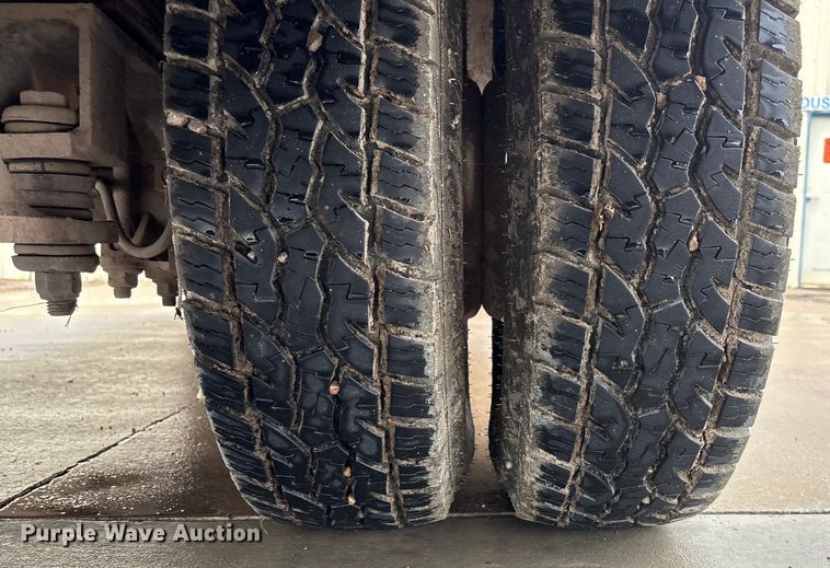 image for item DT3420 1995 Ford F450 Super Duty bucket truck