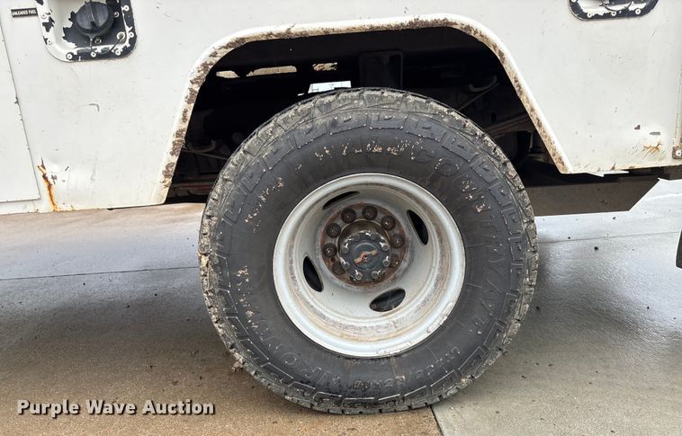 image for item DT3420 1995 Ford F450 Super Duty bucket truck