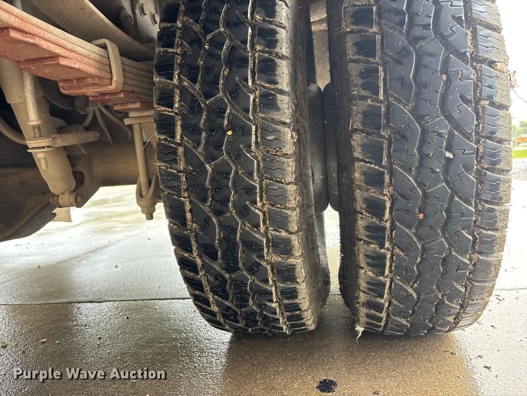 image for item DT3420 1995 Ford F450 Super Duty bucket truck