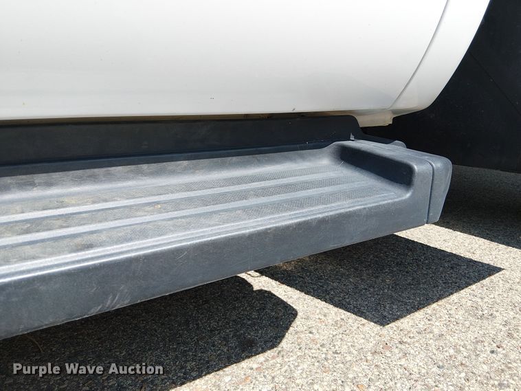 image for item DT6269 2013 Ford F450 dump truck