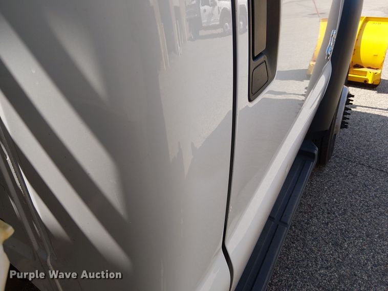 image for item DT6269 2013 Ford F450 dump truck