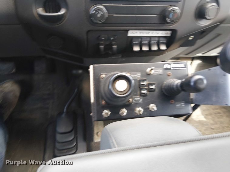 image for item DT6269 2013 Ford F450 dump truck