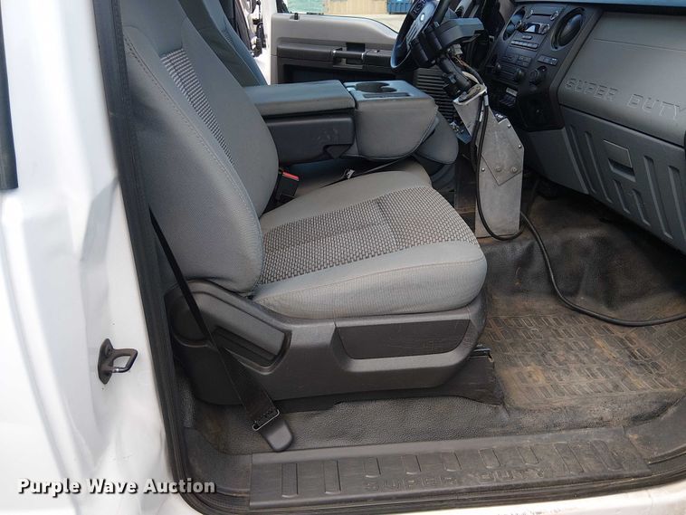 image for item DT6269 2013 Ford F450 dump truck