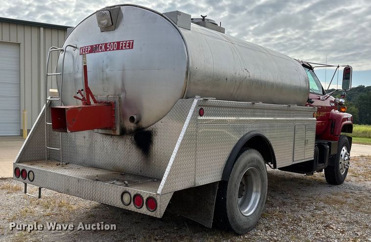 image for item DU1273 1993 GMC Top Kick C6500 tank truck