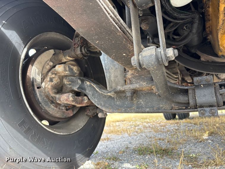 image for item DU1273 1993 GMC Top Kick C6500 tank truck