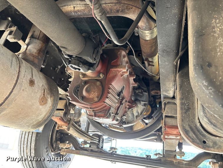 image for item DU1273 1993 GMC Top Kick C6500 tank truck