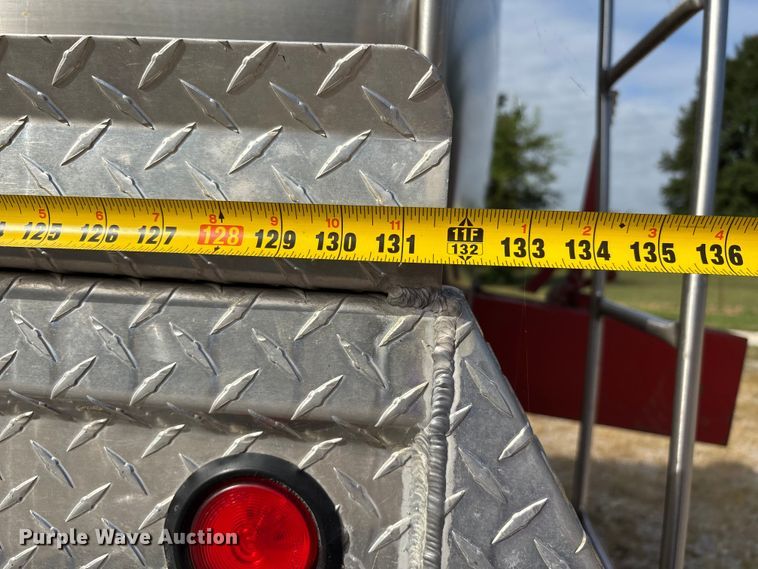 image for item DU1273 1993 GMC Top Kick C6500 tank truck