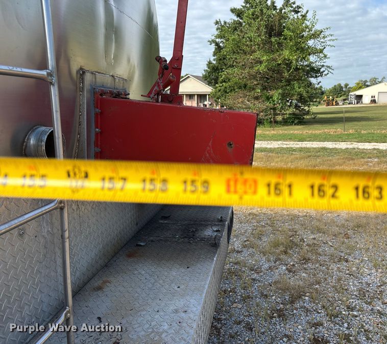 image for item DU1273 1993 GMC Top Kick C6500 tank truck