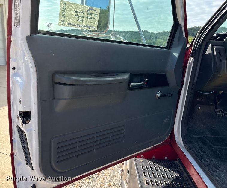 image for item DU1273 1993 GMC Top Kick C6500 tank truck