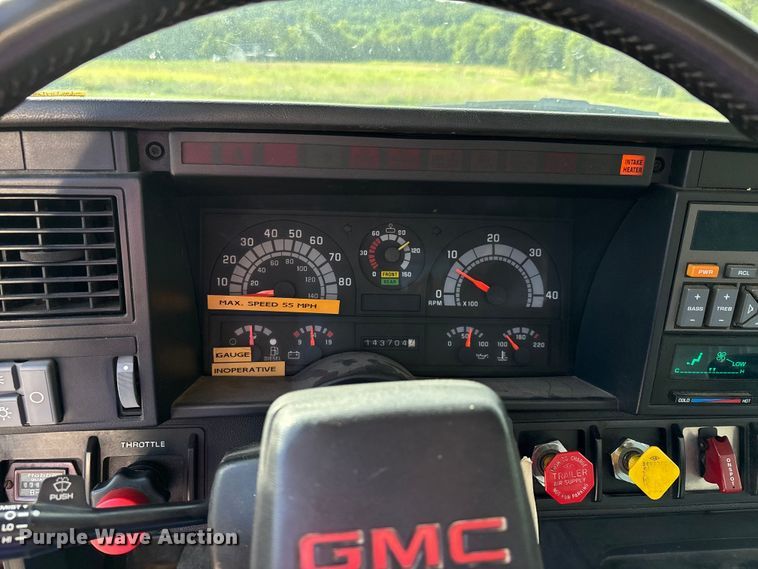 image for item DU1273 1993 GMC Top Kick C6500 tank truck