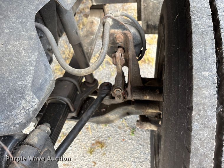 image for item DU1273 1993 GMC Top Kick C6500 tank truck