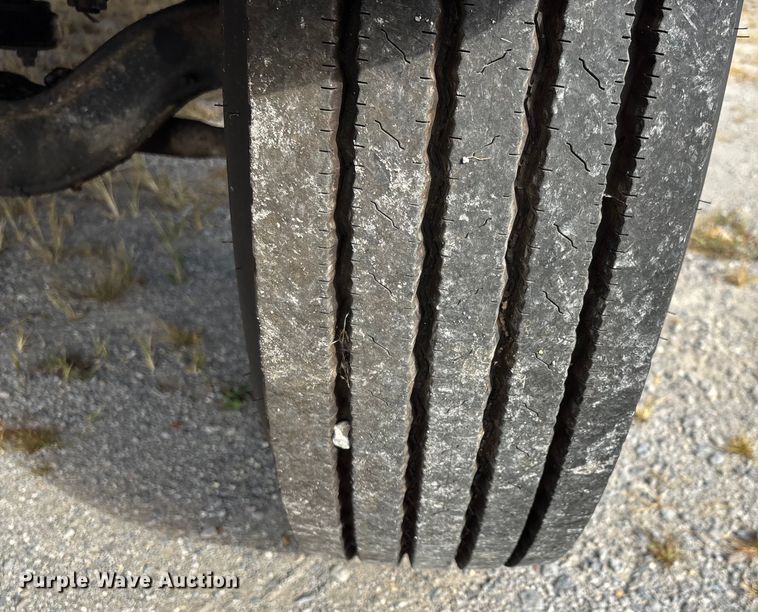 image for item DU1273 1993 GMC Top Kick C6500 tank truck