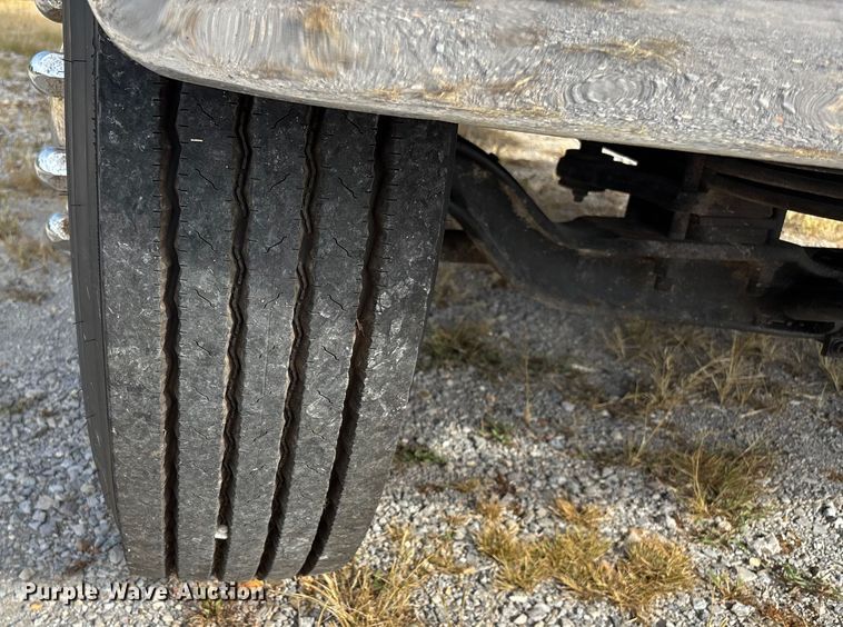 image for item DU1273 1993 GMC Top Kick C6500 tank truck