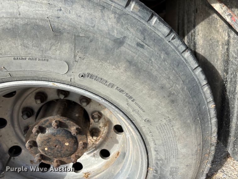 image for item DU1273 1993 GMC Top Kick C6500 tank truck