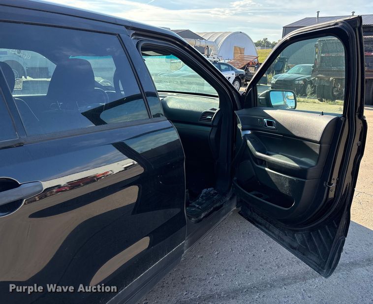 image for item DU1275 2017 Ford Explorer Police Interceptor SUV