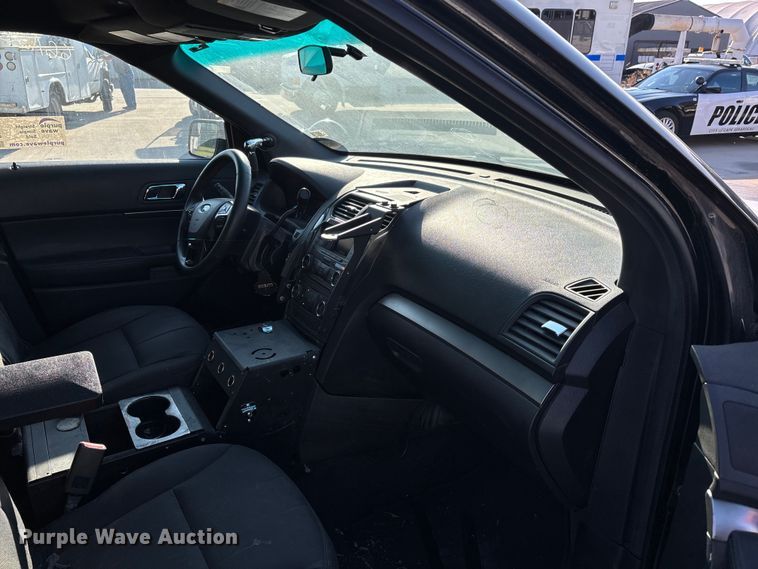 image for item DU1275 2017 Ford Explorer Police Interceptor SUV