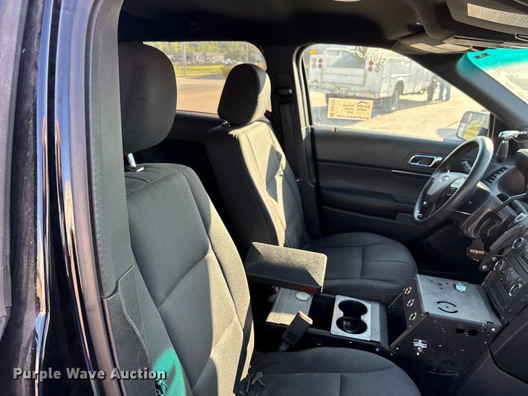 image for item DU1275 2017 Ford Explorer Police Interceptor SUV