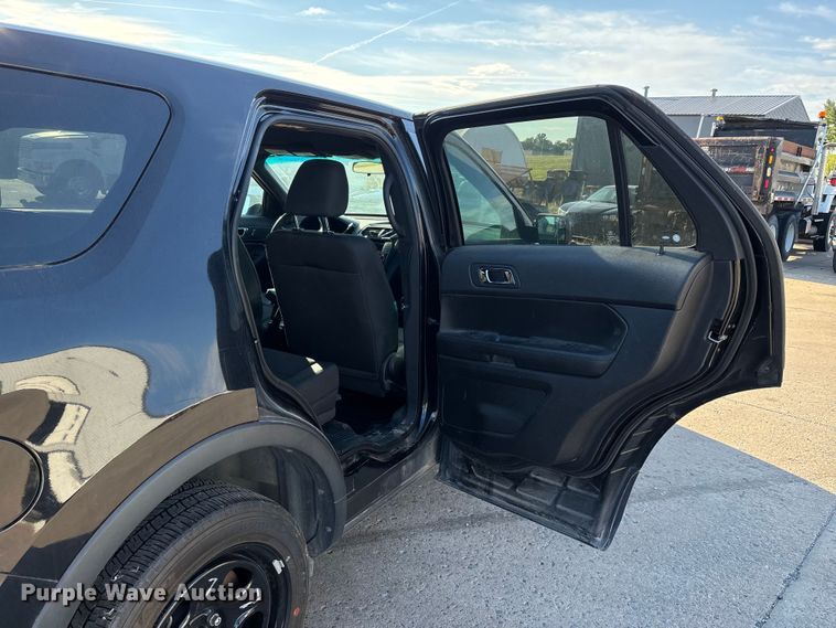 image for item DU1275 2017 Ford Explorer Police Interceptor SUV