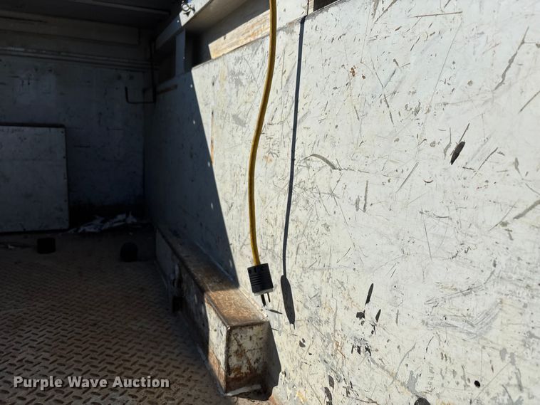 image for item DU1276 2000 Chevrolet C3500 utility bed pickup truck