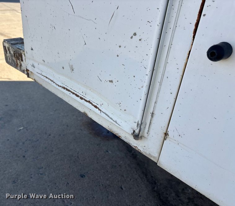 image for item DU1276 2000 Chevrolet C3500 utility bed pickup truck