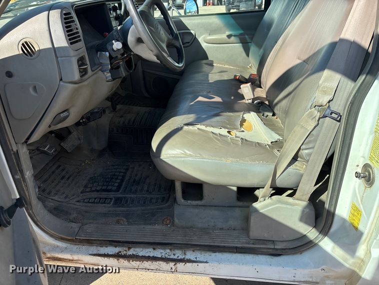 image for item DU1276 2000 Chevrolet C3500 utility bed pickup truck