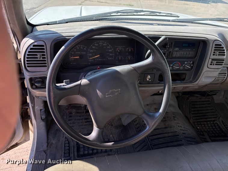 image for item DU1276 2000 Chevrolet C3500 utility bed pickup truck